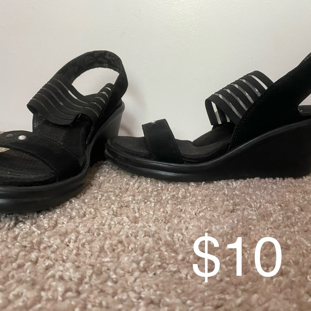 Women's Black Wedge Sandals
